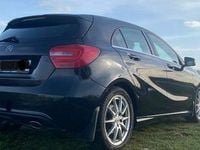 Gebraucht Mercedes A180 109 PS (80 kW) 2015 Schwarz Limousine