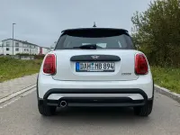 Gebraucht Mini Cooper Classic 136 PS (100 kW) 2023 Weiß Kleinwagen