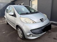 Gebraucht Peugeot 107 68 PS (50 kW) 2007 Silber Kleinwagen