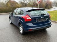 Usata Ford Focus 101 CV (74 kW) 2014 Blu Berlina