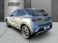 Gebraucht Opel Mokka Elegance 131 PS (96 kW) 2022 Kontrast grau/quarz silber SUV