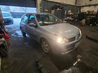 Gebraucht Renault Clio II 54 PS (39 kW) 2004 Blau Kleinwagen