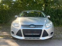 Gebraucht Ford Focus 101 PS (74 kW) 2014 Silber Kombi