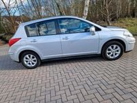 Gebraucht Nissan Tiida 110 PS (80 kW) 2010 Grau Kleinwagen