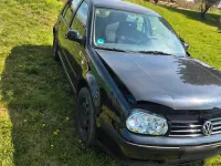 Gebraucht VW Golf IV 75 PS (55 kW) 2000 Schwarz Kleinwagen