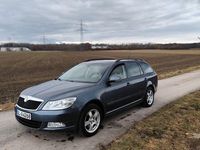 Gebraucht Skoda Octavia Ambiente 160 PS (117 kW) 2009 Grau Kombi