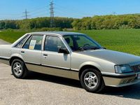 Occasion Opel Senator 140 ch (102 kW) 1986 Doré Berline