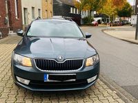 Gebraucht Skoda Octavia 150 PS (110 kW) 2016 Grau Kleinwagen