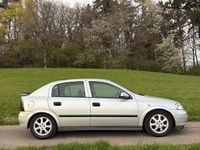 Second-hand Opel Astra 86 CP (63 kW) 2001 Argintiu Berlinǎ