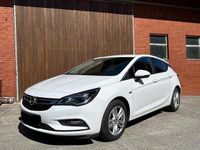 Gebraucht Opel Astra Active 110 PS (80 kW) 2017 Weiß Limousine