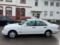 gebraucht Mercedes E200 Classic TÜV NEU