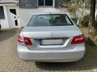 gebraucht Mercedes E220 CDI Avantgarde - 2. Hd -TÜV neu