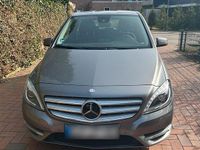 Gebraucht Mercedes B200 136 PS (100 kW) 2012 Grau Van / Kleinbus
