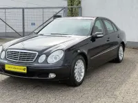 Gebraucht Mercedes E240 Avantgarde 177 PS (130 kW) 2003 Schwarz Limousine