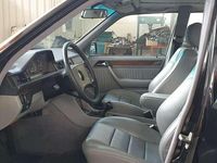 Gebraucht Mercedes E300 Sportline 220 PS (161 kW) 1991 Schwarz Limousine