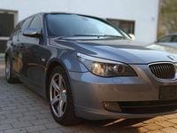 Gebraucht BMW 525 197 PS (144 kW) 2007 Grau Kombi