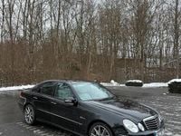 Gebraucht Mercedes E320 AMG 300 PS (220 kW) 2009 Schwarz Limousine