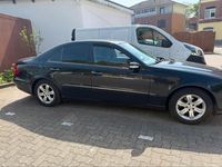 Gebraucht Mercedes E220 150 PS (110 kW) 2002 Schwarz Limousine
