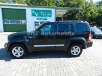 Gebraucht Jeep Cherokee Limited 177 PS (130 kW) 2010 Brilliant black SUV
