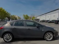 Gebraucht Opel Astra 120 PS (88 kW) 2012 Grau Limousine
