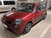 Brugt Renault Clio II 98 HK (72 kW) 2003 Rød Hatchback
