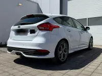 Gebraucht Ford Focus ST 250 PS (183 kW) 2017 Weiß Limousine