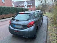 Gebraucht Peugeot 208 82 PS (60 kW) 2017 Grau Kleinwagen