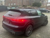 Gebraucht Porsche Cayenne S 441 PS (324 kW) 2018 Schwarz SUV