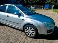 Gebraucht Ford Focus 101 PS (74 kW) 2007 Silber Limousine