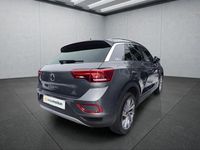 Gebraucht VW T-Roc 150 PS (110 kW) 2025 Grau SUV