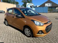 Gebraucht Hyundai i10 Classic 67 PS (49 kW) 2016 Gold Kleinwagen