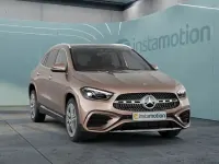 Gebraucht Mercedes GLA250 AMG Line Premium 218 PS (160 kW) 2023 Gold SUV