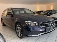 Gebraucht Mercedes E220 200 PS (147 kW) 2022 Blau Kombi