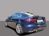 Gebraucht Jaguar XE SE 300 PS (220 kW) 2021 Portofino blue Limousine