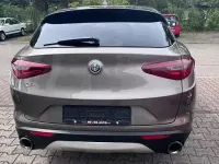 Gebraucht Alfa Romeo Stelvio Super 280 PS (205 kW) 2018 Braun SUV