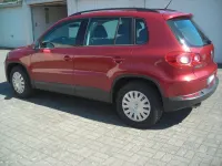 Gebraucht VW Tiguan 140 PS (102 kW) 2009 Rot SUV