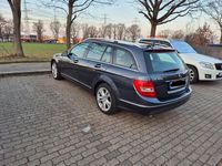 Gebraucht Mercedes C180 Avantgarde 156 PS (114 kW) 2013 Blau Kombi