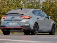 gebraucht Hyundai i30 Fastback/ Panorama / 8 fach Bereift