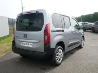 Neu Fiat Doblò Comfort 131 PS (96 kW) 2026 Maestro grau metallic Van / Kleinbus