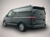 Neu VW California Beach 150 PS (110 kW) 2026 Schwarz Van