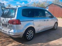 Second-hand VW Sharan 140 CP (102 kW) 2012 Argintiu Monovolum