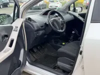 Gebraucht Toyota Yaris Edition 90 PS (66 kW) 2011 Silver mica metallic Kleinwagen