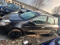 Gebraucht Renault Clio GrandTour Dynamique 101 PS (74 kW) 2008 Schwarz Kombi