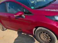 Gebraucht Ford Fiesta SYNC Edition 82 PS (60 kW) 2015 Rot Limousine