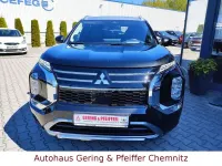 Neu Mitsubishi Outlander P-HEV Top 306 PS (225 kW) 2026 Schwarz SUV