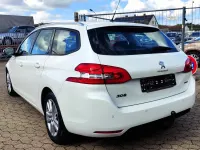 Gebraucht Peugeot 308 Active 120 PS (88 kW) 2016 Weiß Kombi