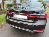 Gebraucht BMW 745e 394 PS (289 kW) 2019 Braun Limousine