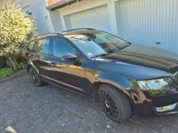 Usata Skoda Octavia 150 CV (110 kW) 2013 Nero Station wagon