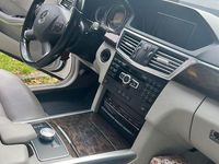 Gebraucht Mercedes E200 136 PS (100 kW) 2012 Weiß Limousine