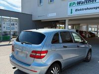 Gebraucht Mercedes B150 95 PS (69 kW) 2008 Blau Van / Kleinbus